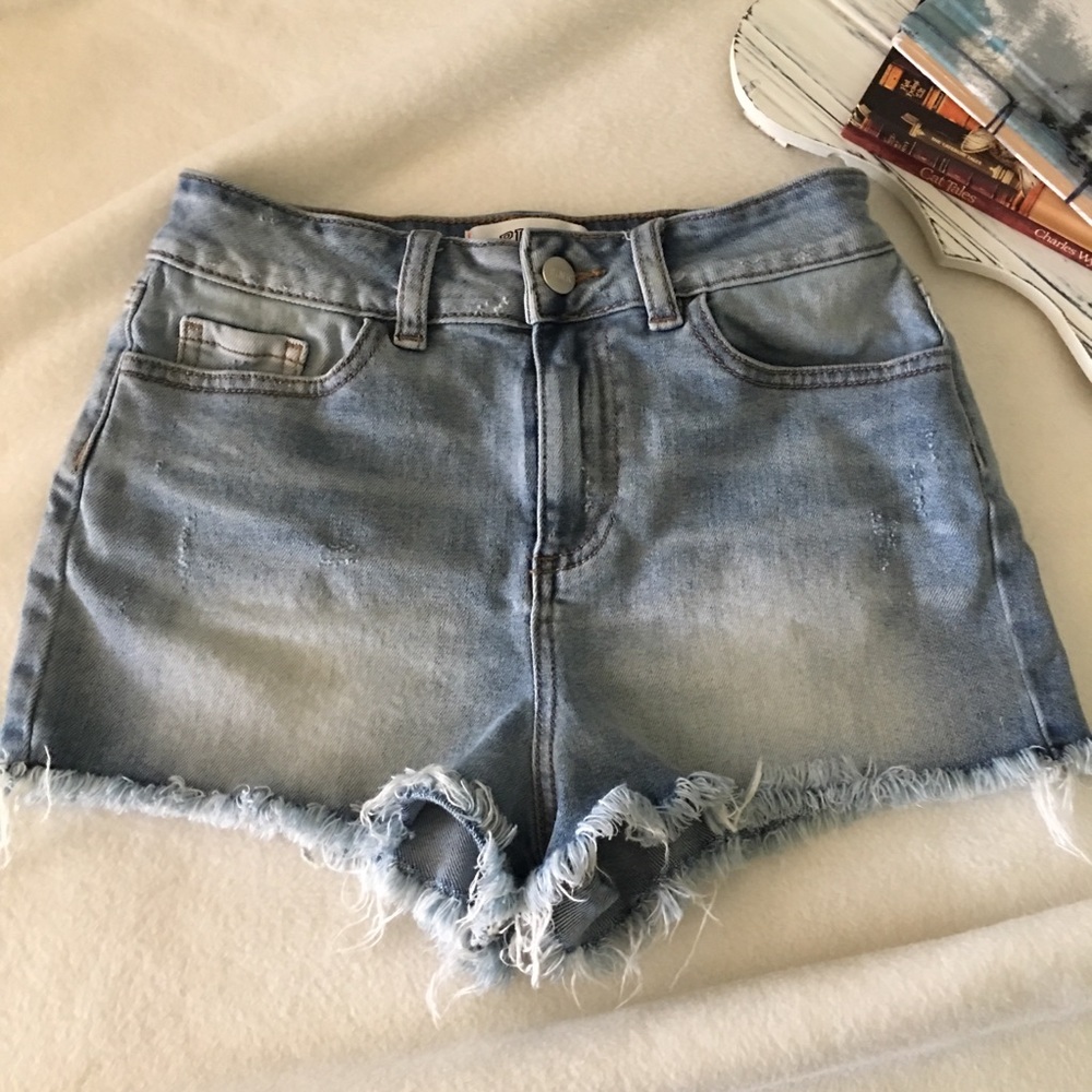 Victoria’s Secret denim shorts size 0